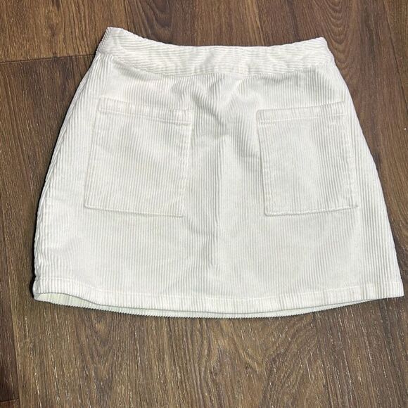 Forever 21 white corduroy mini skirt‎ front pockets boho - Picture 1 of 6
